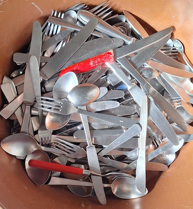 Talheres diversos em inox