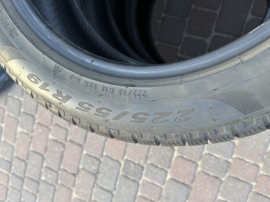Opony zimowe 225/55 R19  99H Pirelli cena za 4