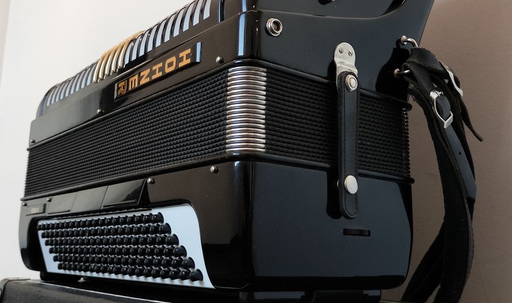 Akordeon Hohner Verdi III - piękny stan !