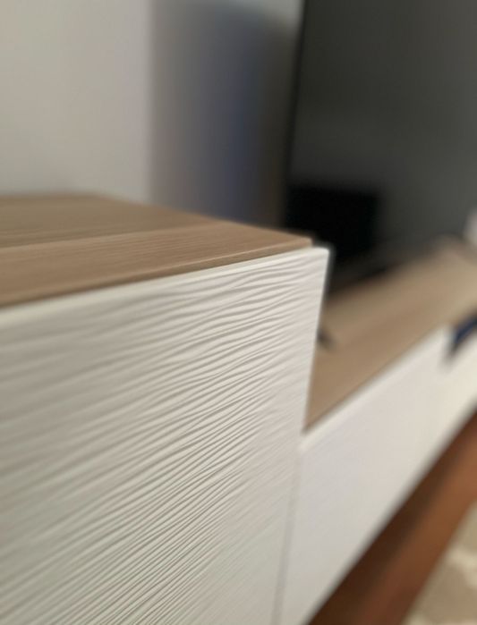 Móvel modelar Ikea - modelo Laxviken e Besta