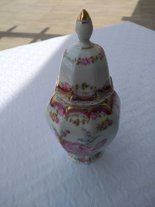 Conjunto de três potes em Porcelana