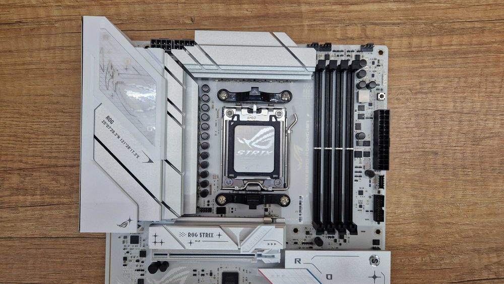 Płyta główna Asus ROG STRIX B850-A GAMING WIFI box gwarancja nr 535202