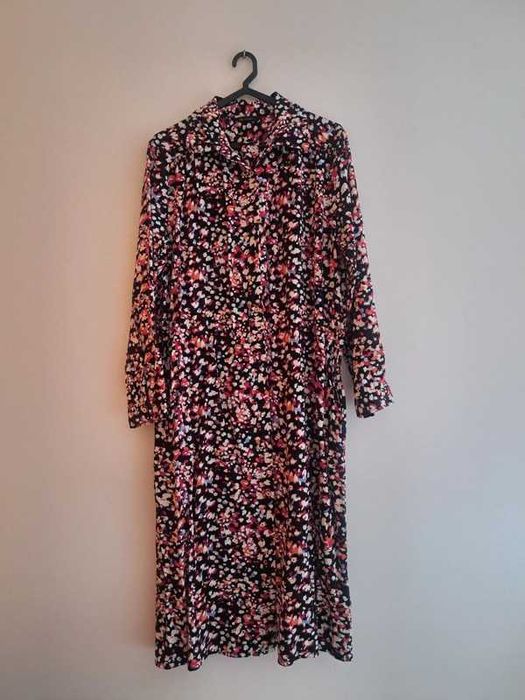 Vestido comprido floral – como novo!