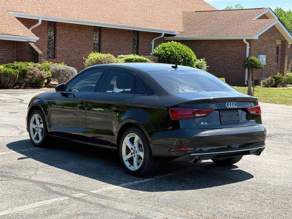 Audi A3 quattro Premium 45 TFSI      2019