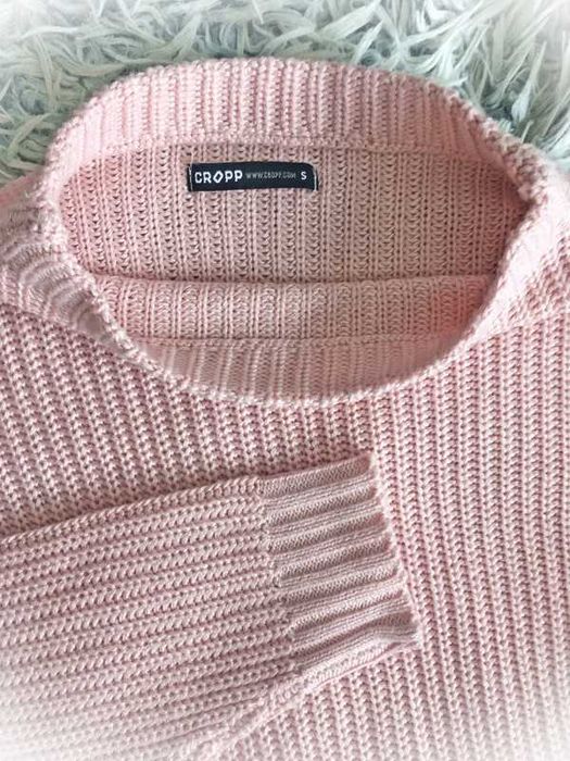 Różowy sweter oversize Cropp jesienny sweterek pudrowy róż S