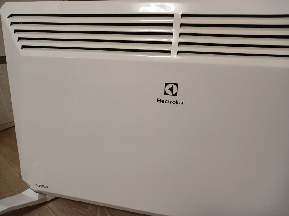 Конвектор Electrolux 1500w неробочий