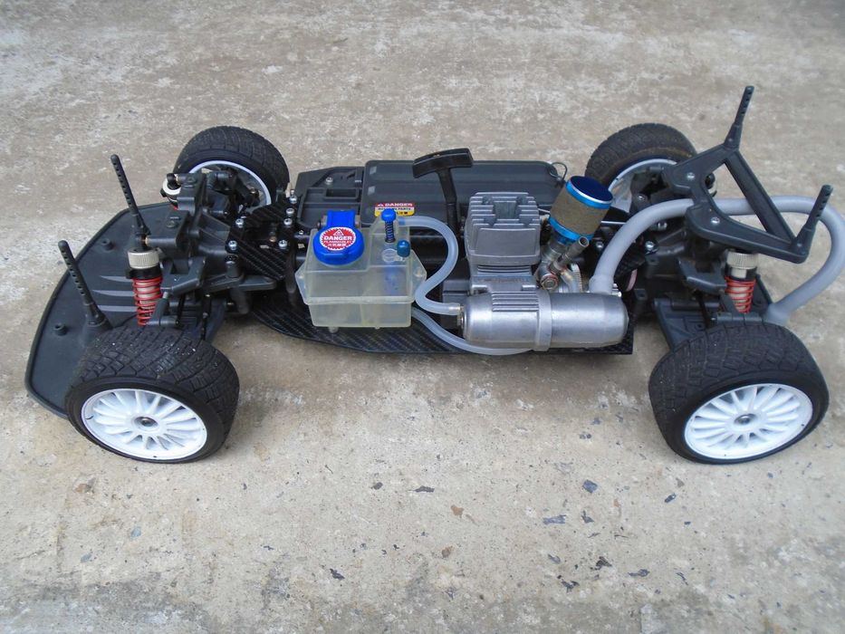 TAMIYA TGX Mercedes DTM AMG 4WD 1:8 NITRO  Spalinowy Model RC