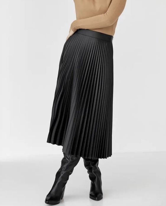 Шкіряна спідниця