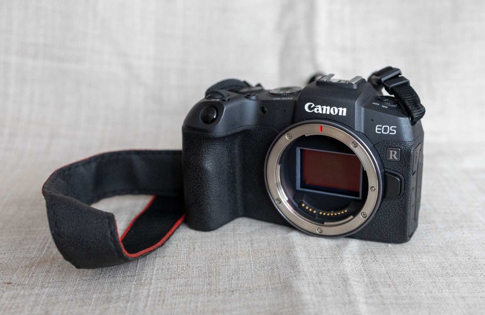 Canon EOS RP 2023 року
