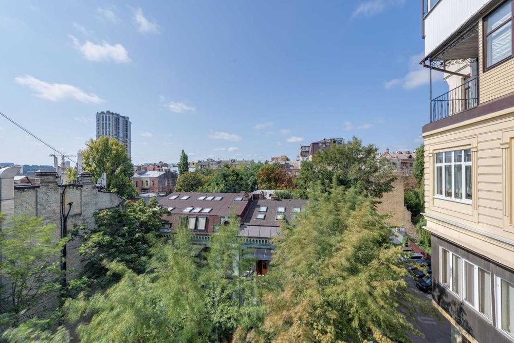 БЕЗ КОМІСІЇ. Продаж офісу 90 кв.м. Велика Васильківська, 42. Сталінка. Метро Площа Українських Героїв (Льва Толстого), Олімпійська, Палац Спорту