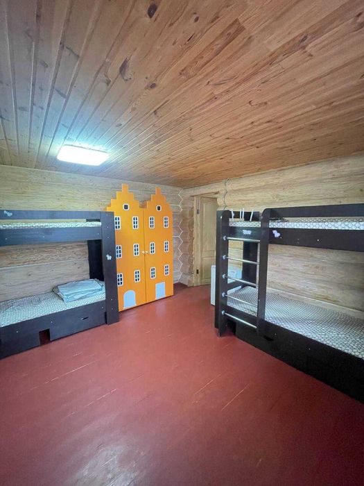 Продаж ділянки з двома будинками в селі Шпитьки, 214м2, без%