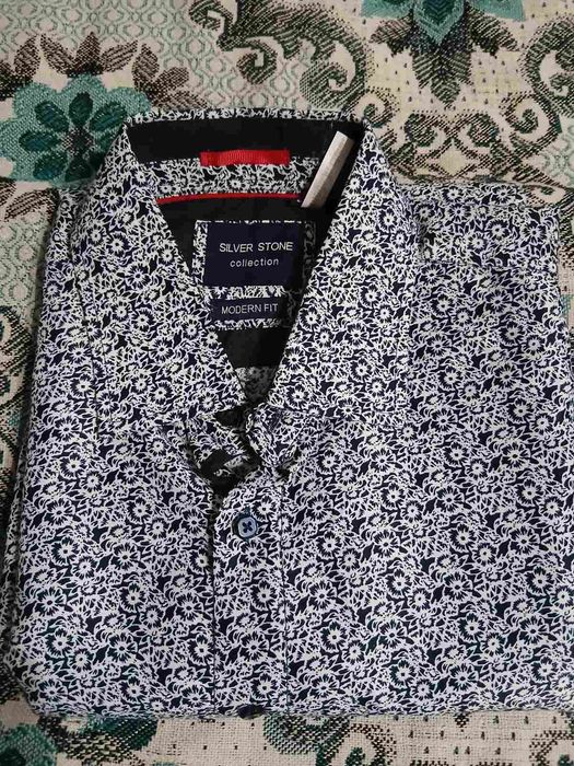 Продам мужские рубашки.