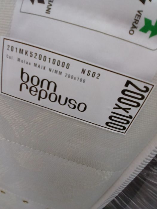 Sommier com colchão