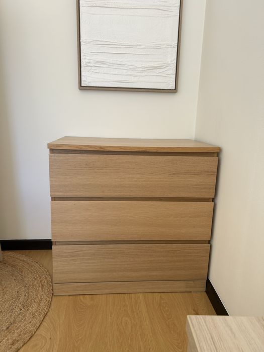 Cómoda com 3 gavetas