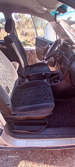 Opel Zafira 2.2 TDI de 2003, 7 lugares