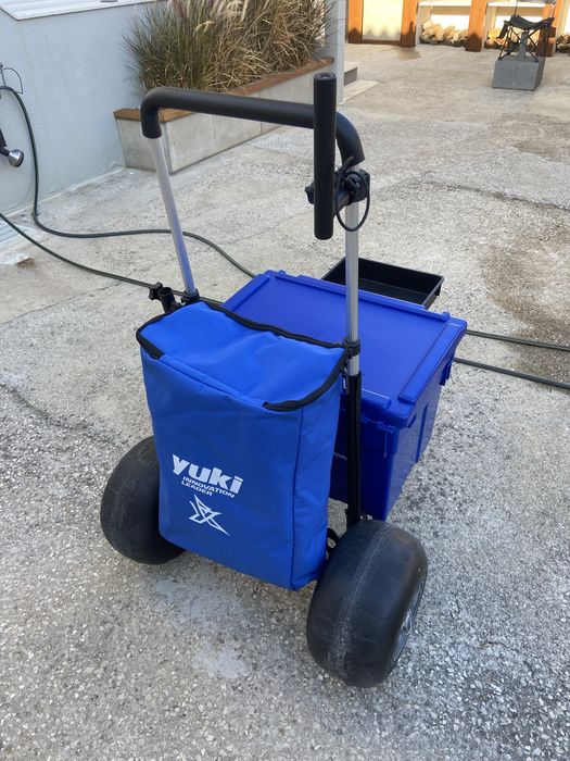 Carro de pesca com caixa yuki sem uso