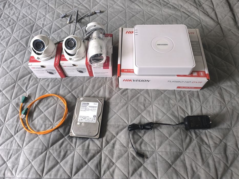 Комплект Hikvision 1 МП