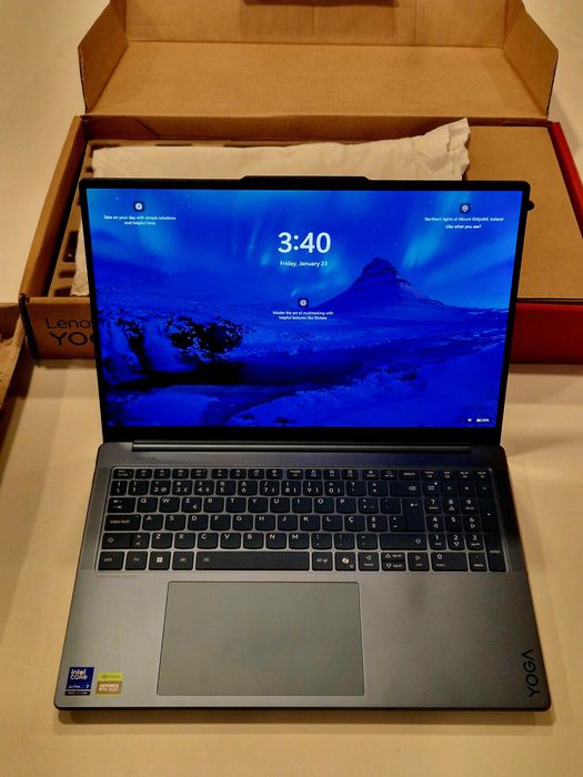 LENOVO Yoga Pro 9i Gen 10 Aura Edition 2025