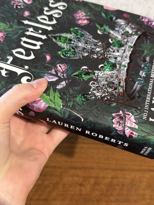 Трилогія книг «Powerless»