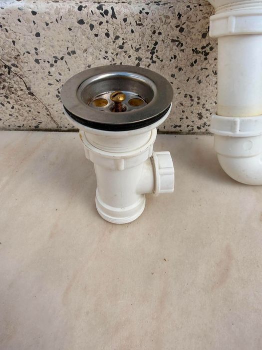 Banca de cozinha e tampo de granito ‘Monção’