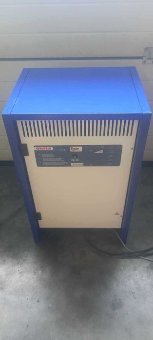 Prostownik HAWKER 24V/100A