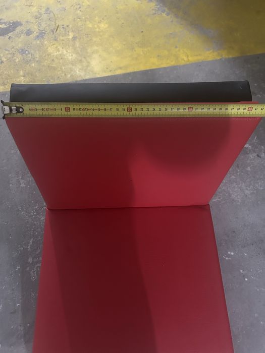 Dois poltronas   para  sala de espera ou  gabinete