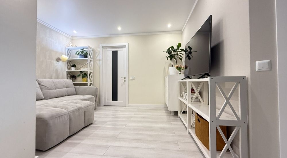 ТОПова квартира! Супер локаці! Келецька 99Б! 2 спальні+ вітальня!