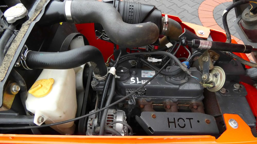 Traktorek kosiarka KUBOTA G26 Wysoki Wysyp (201001.3) Baras