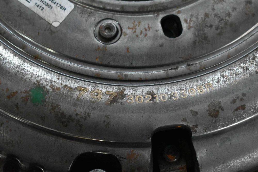 Renault Master IV sprzęgło koło dwumasowe 30205  4176R