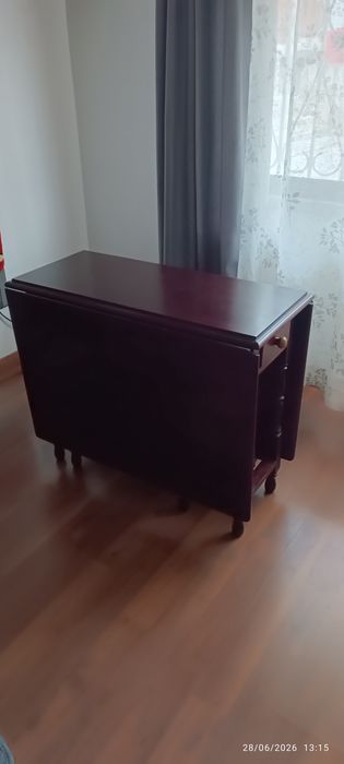 Vendo mesa de sala  dobrável