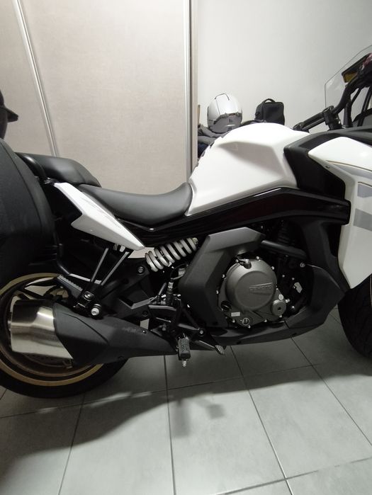 CF moto 650GT de 2025