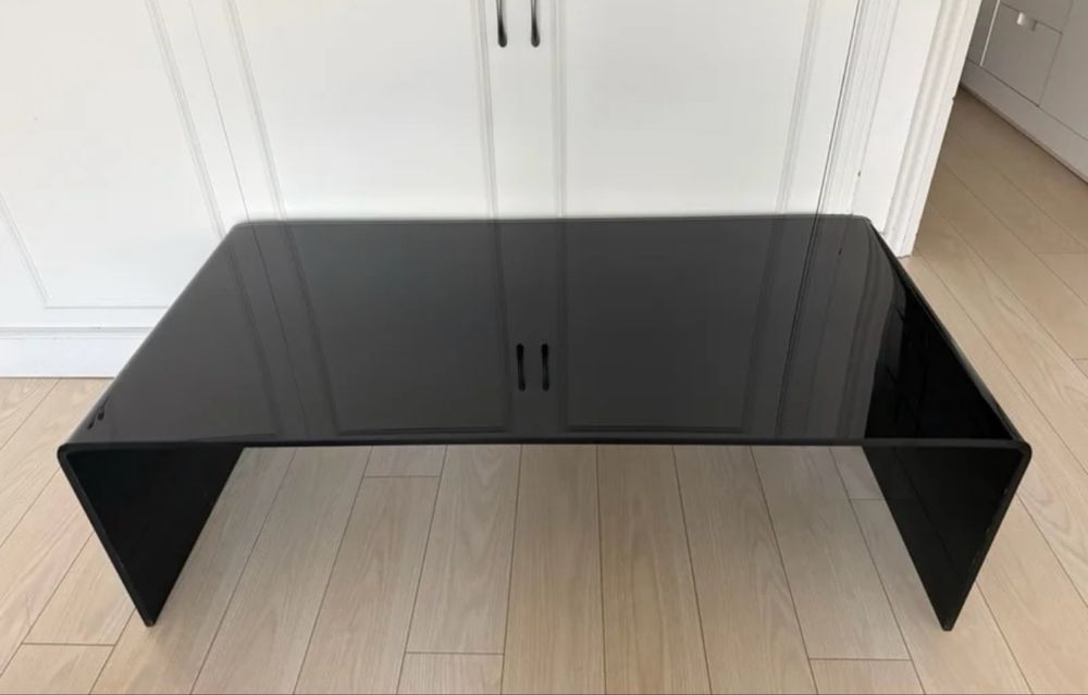 Mesa de centro em vidro