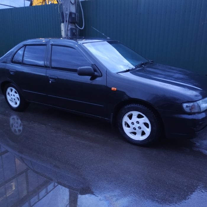 Нисан альмера н 15 седан  в гарному стані