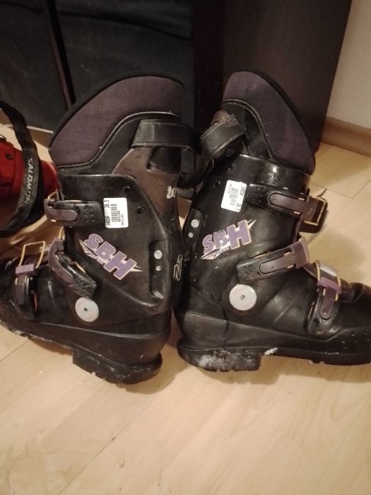 Kije narciarskie narty buty