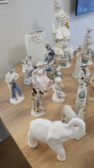 Kolekcja figurek porcelanowych