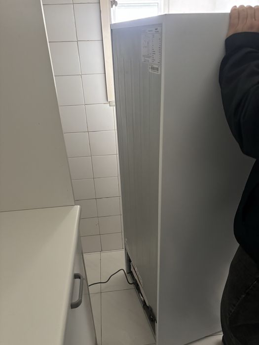 Frigorifico media dimensão