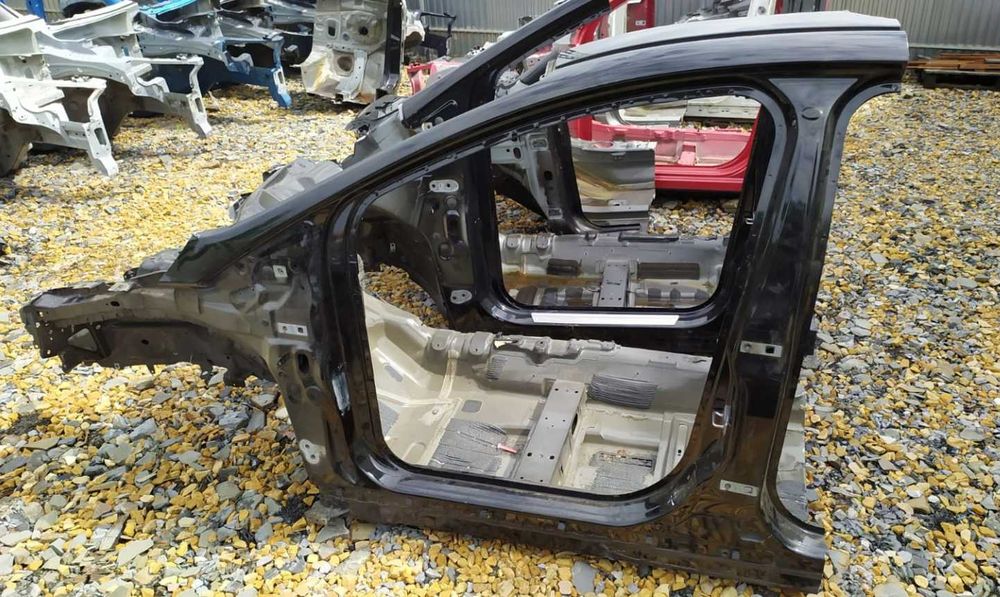 Четверть Ford Focus Mk3 крило кузов разборка