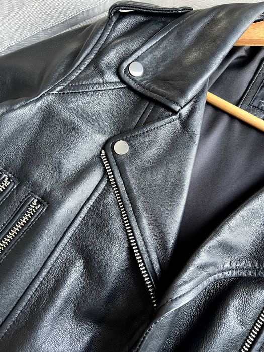 Шкіряна жіноча куртка ZARA