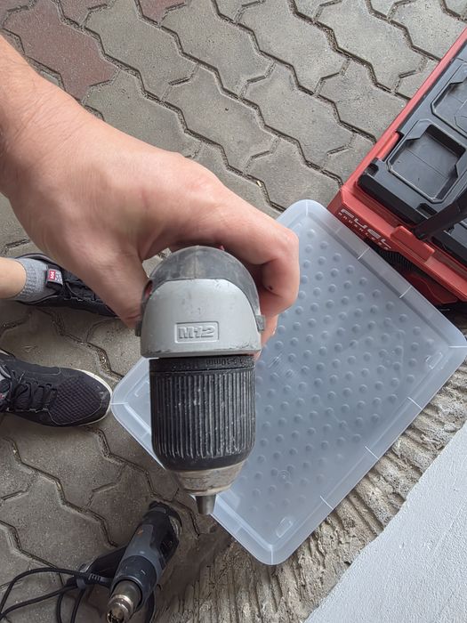 Wiertarka kątowa Milwaukee m12