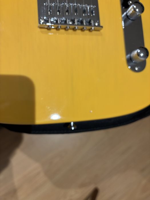 Squier Telecaster Affinity series, com extras