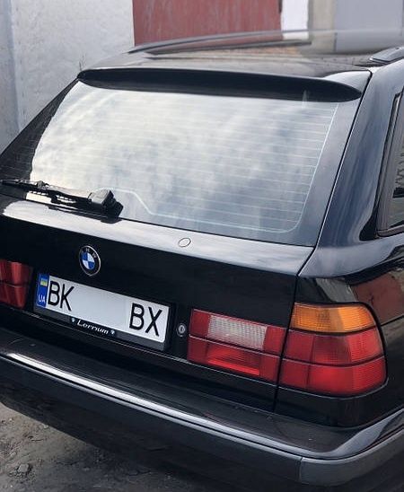 Спойлер задней ляды  BMW 5 E34 универсал БМВ 5 е34 вагон