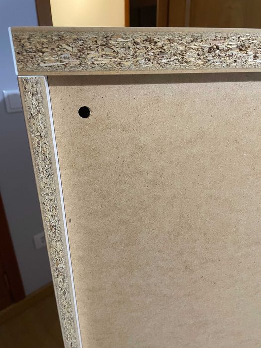 Roupeiro e camiseiro quarto de criança