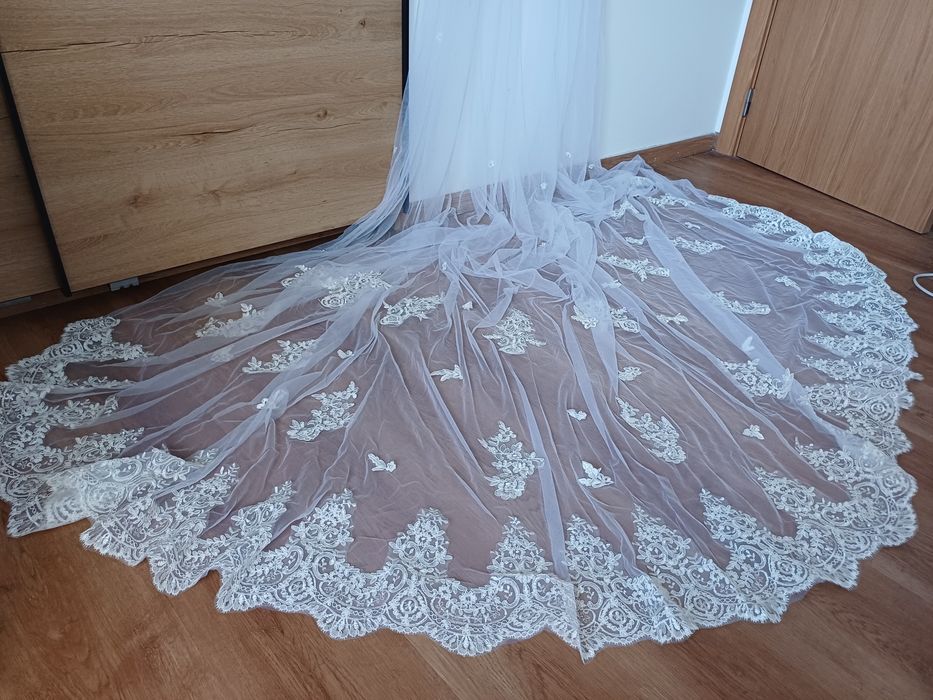 Véu de noiva NOVO com bordado floral e pérolas