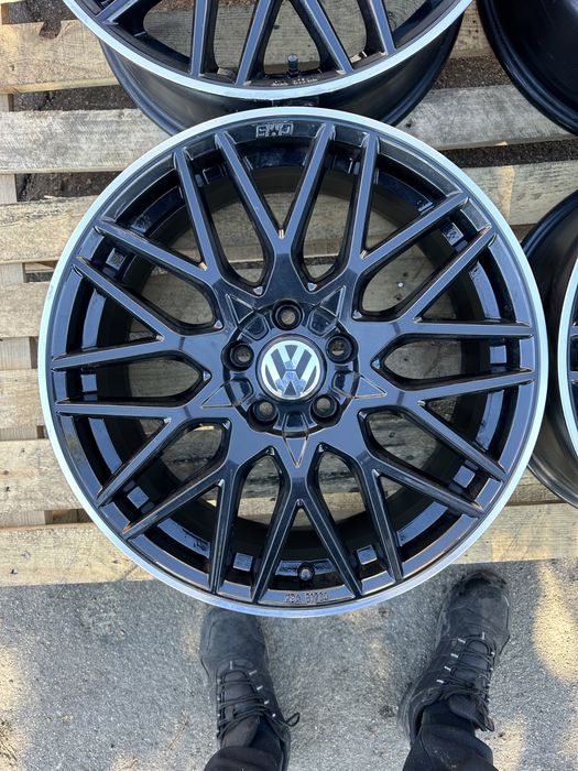 Диски R18 5x112/8J/ET25 VW/Mercedes/Audi/Skoda/Seat