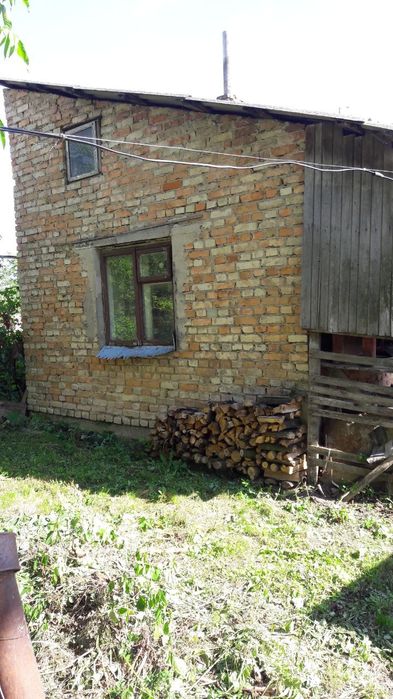 Продається будинок у м. Глиняни