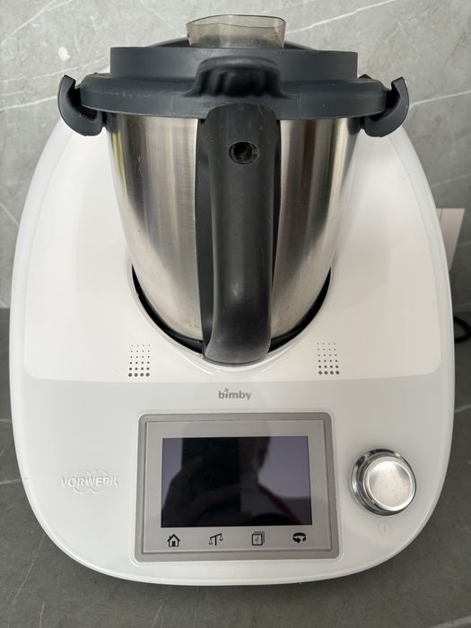 Bimby TM5 usada com varoma