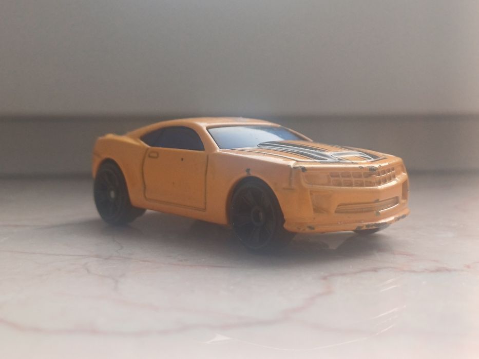 Resorak hasbro transformers bumblebee