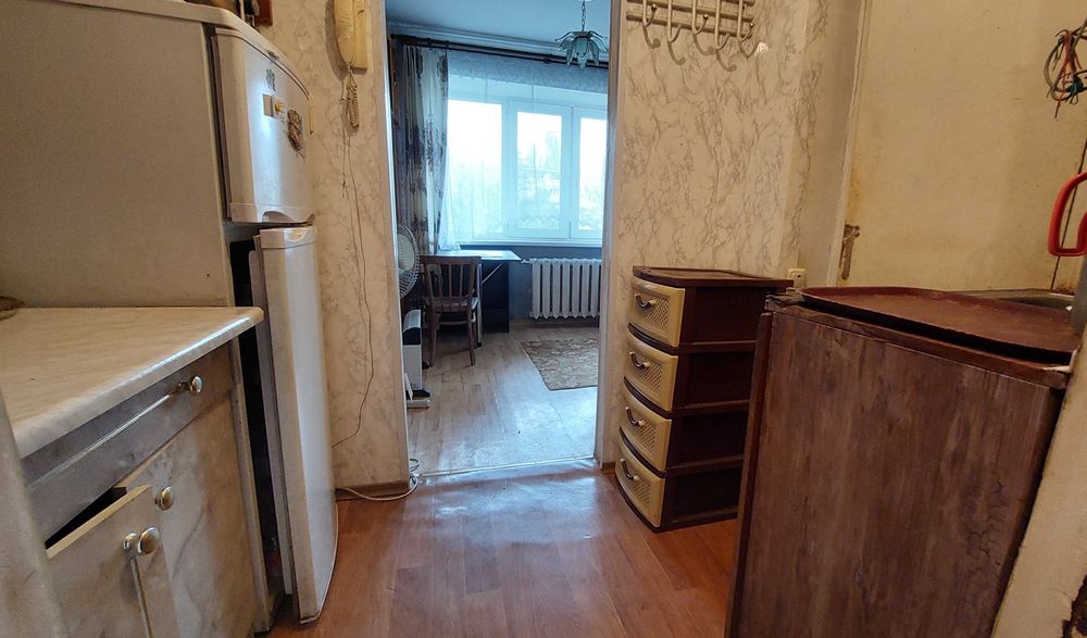 1 комнатная небольшая квартира в Лузановке