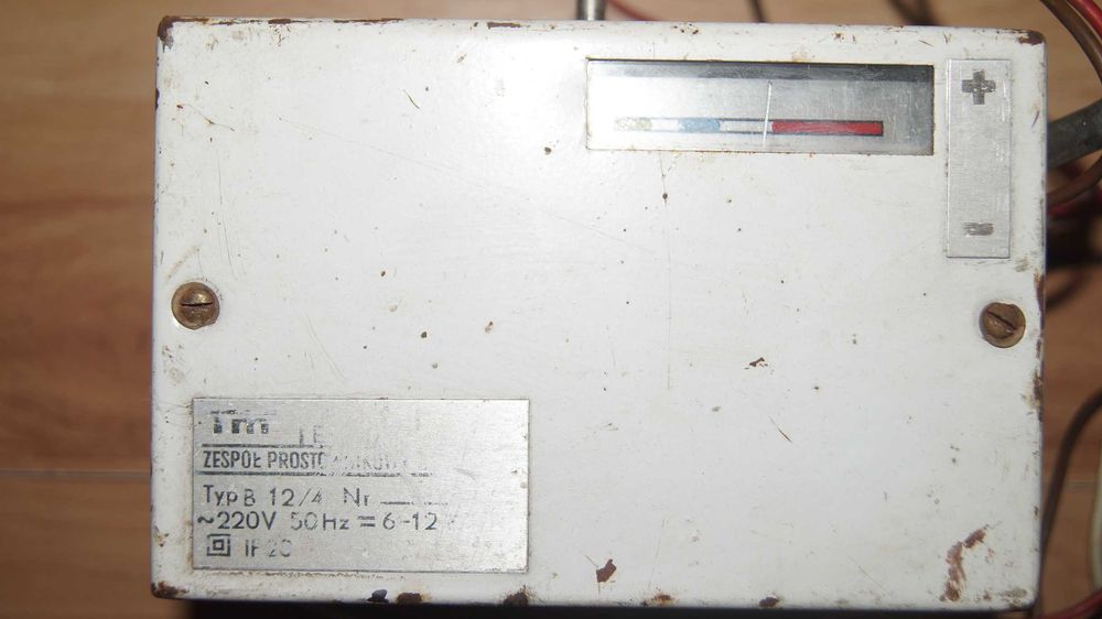 Zespól prostownikowy bezpieczny PN74 12V 6-12A PRL sprawny