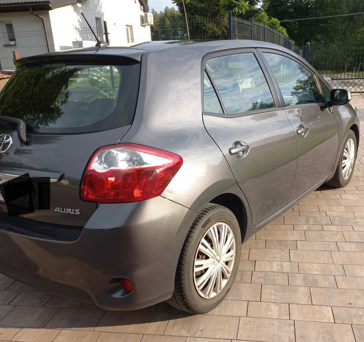 Samochód osobowy Toyota